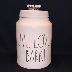 RAE DUNN FABULOUSNESS! GREAT PRICE! NEW & MINT “ROYAL DOGGIE TREATS” CANISTER 🐾